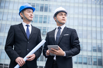 男性工程師